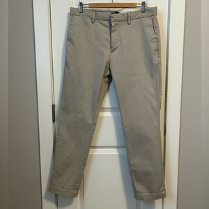 Banana Republic Fulton Skinny Chinos - US 33 x 30